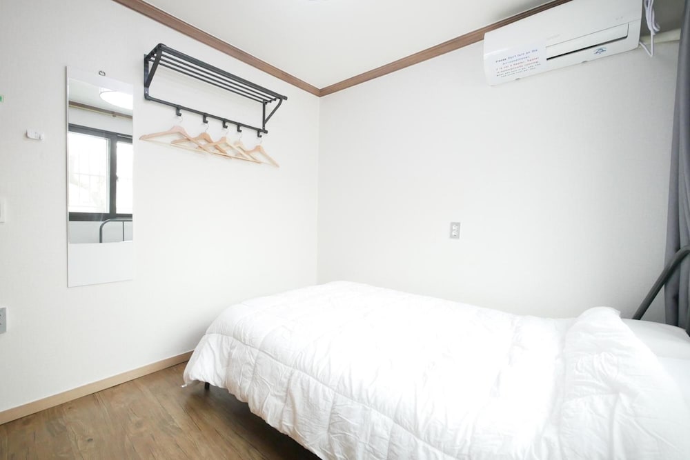 Фото Liz's House - Hostel