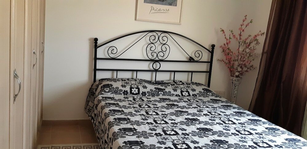 Фото Begonvilla Court Block 1 Apartment 14