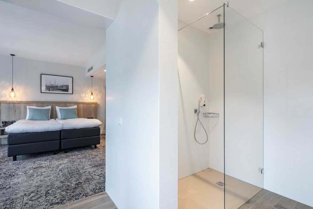 Фото Hotel Maassluis