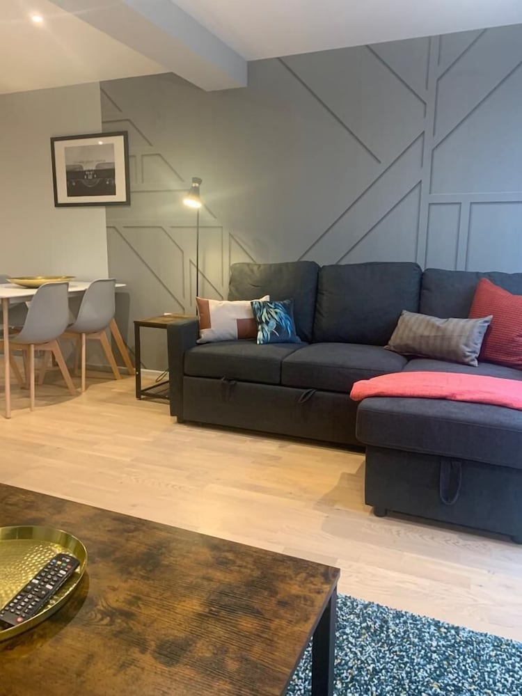 Фото Luxurious Apts in Hackney near Train Stn