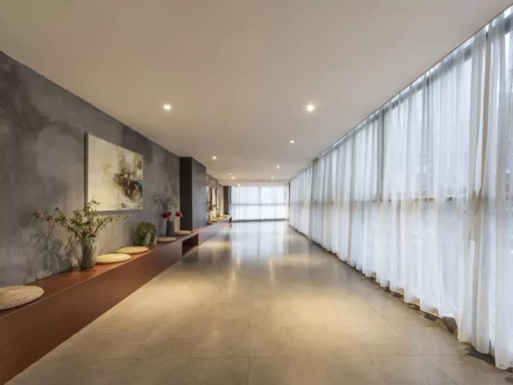 Фото V-hotel Boutique Hotel