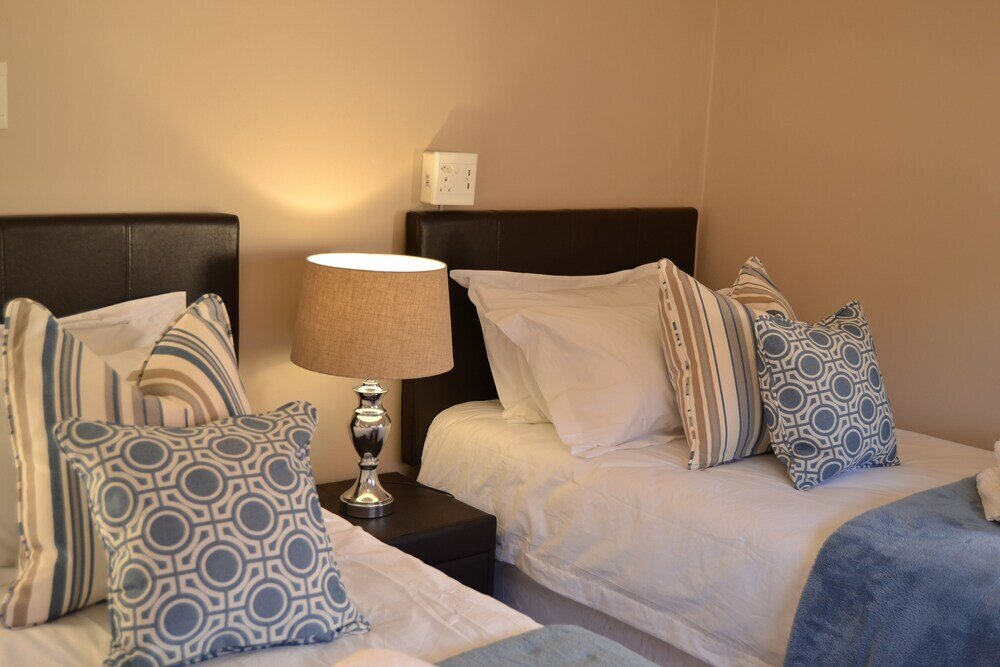 Фото Caulfield self Catering