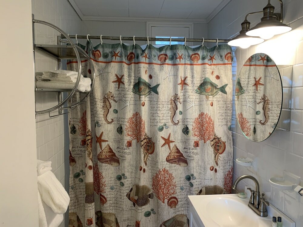 Фото Vineyard Harbor Motel