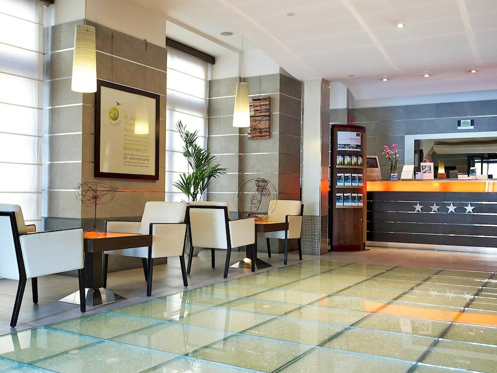 Фото Best Western Crystal Palace Hotel