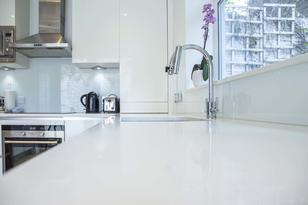 Фото Bright Chelsea Garden Nest