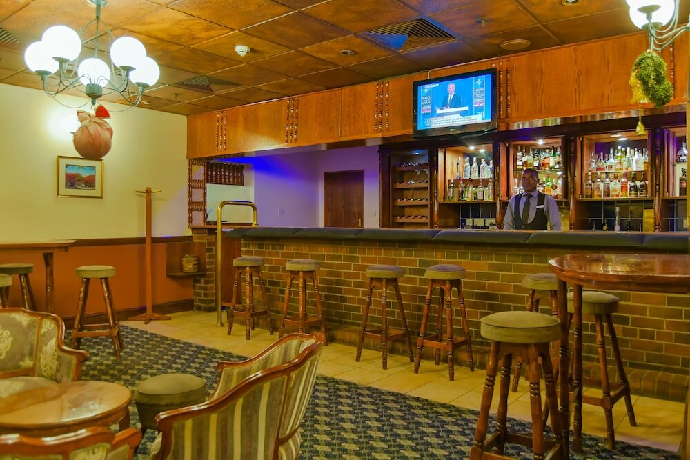 Фото Monomotapa Hotel