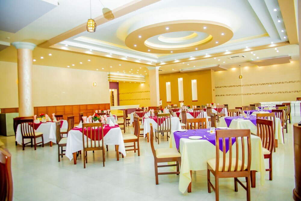 Фото Eden Highlands Hotel