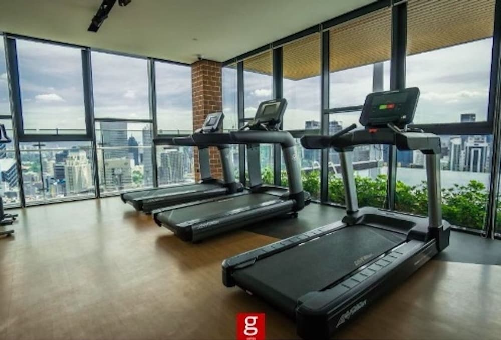 Фото Ceylonz Suites Klcc by Mana-Mana