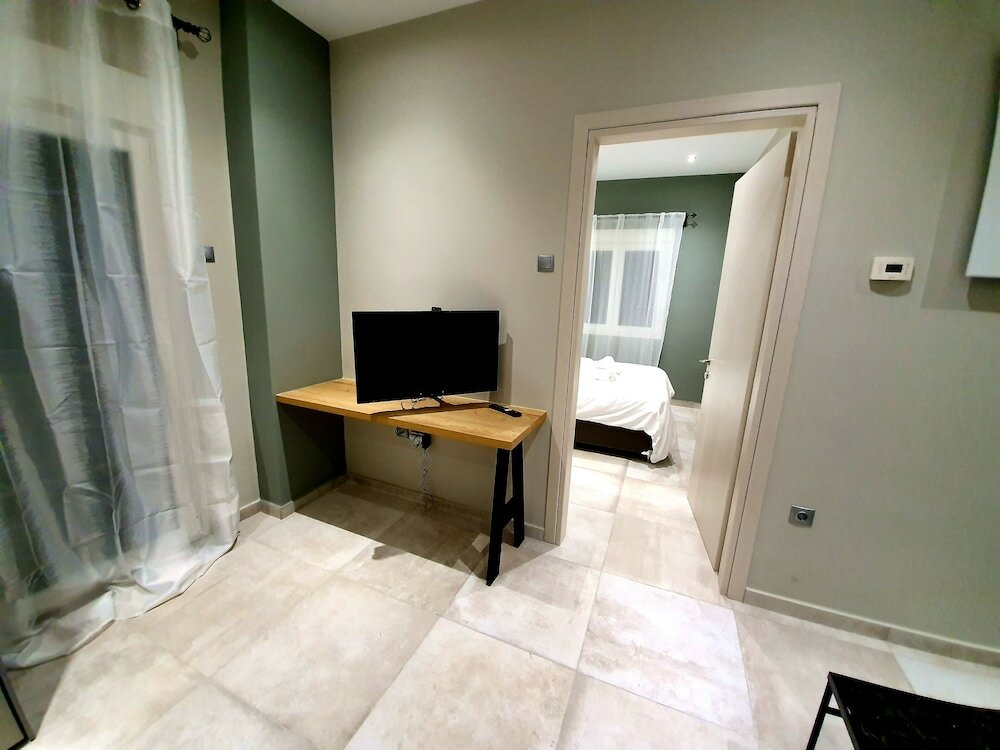 Фото Cosmopolitan Apartments Nilie Suites & Aprts