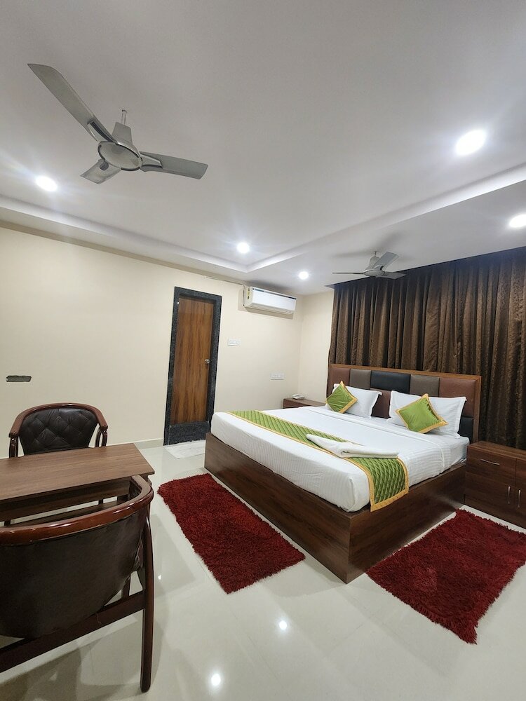 Фото Hotel Ocean View Vizag