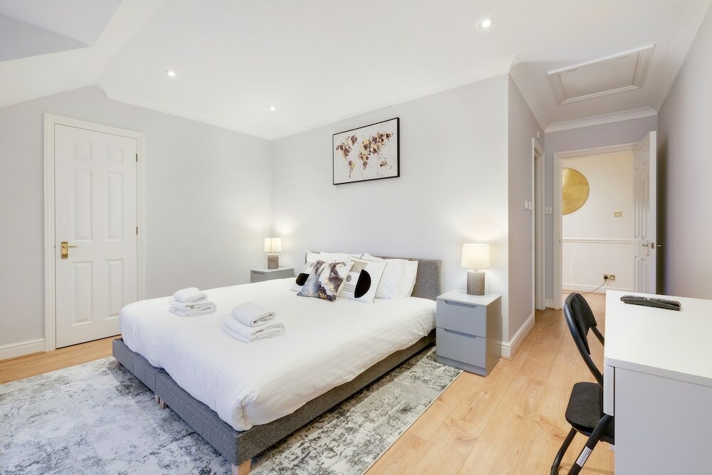 Фото Modern Bright Spacious 2 bed Barnet Apt