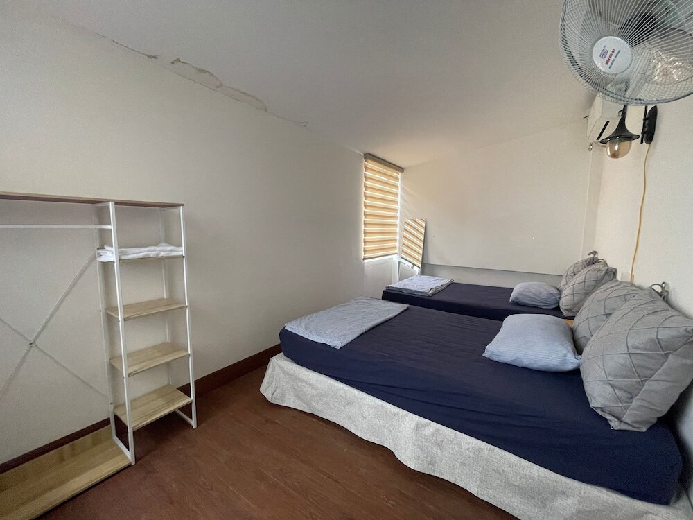 Фото Sword Lake Hostel