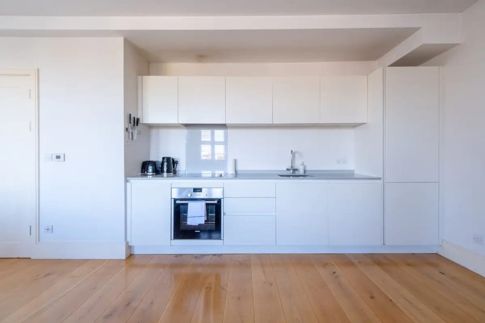 Фото Stylish 1 Bedroom Apartment in Affluent Fulham