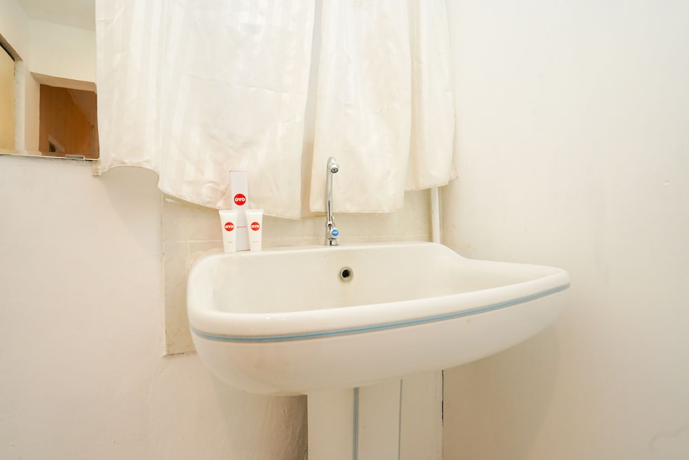 Фото Oyo 710 Naomi Heritage