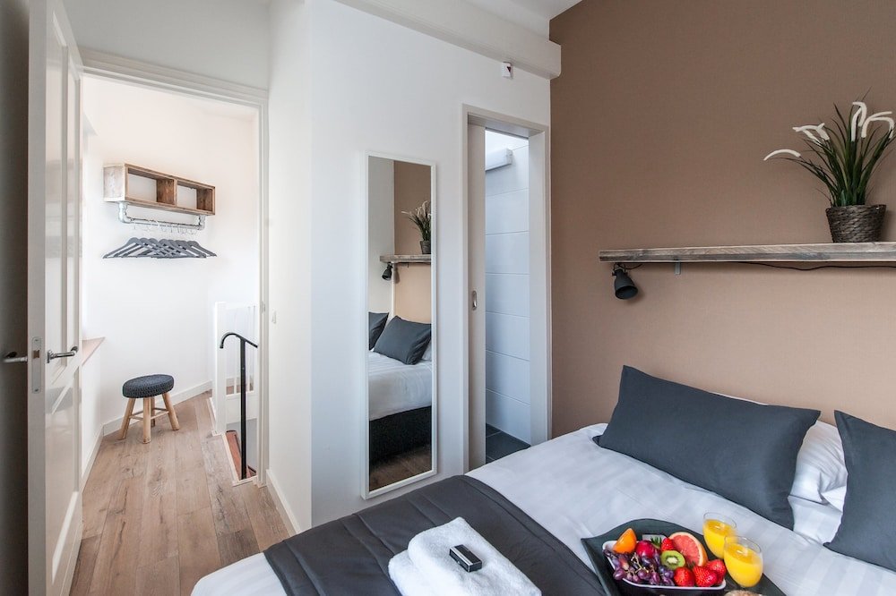 Фото Allure Garden Apartments