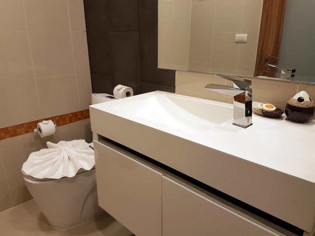 Фото C View Residence