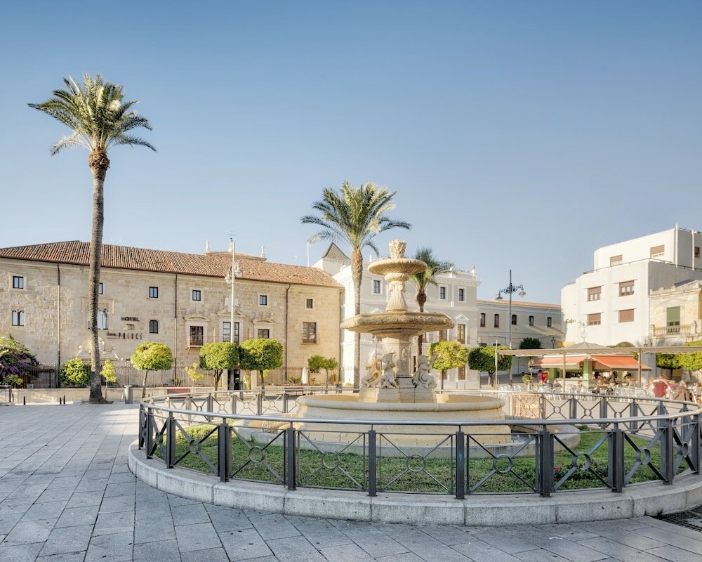 Фото Hotel Ilunion Mérida Palace