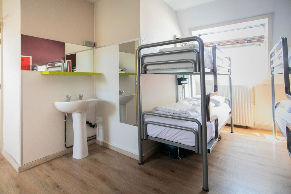 Фото St Christopher's Inn Bauhaus Budget Hotel - Hostel