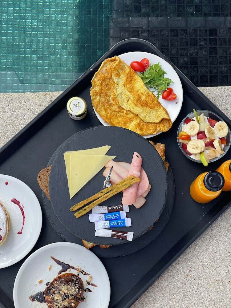 Фото Opal Executive Suites