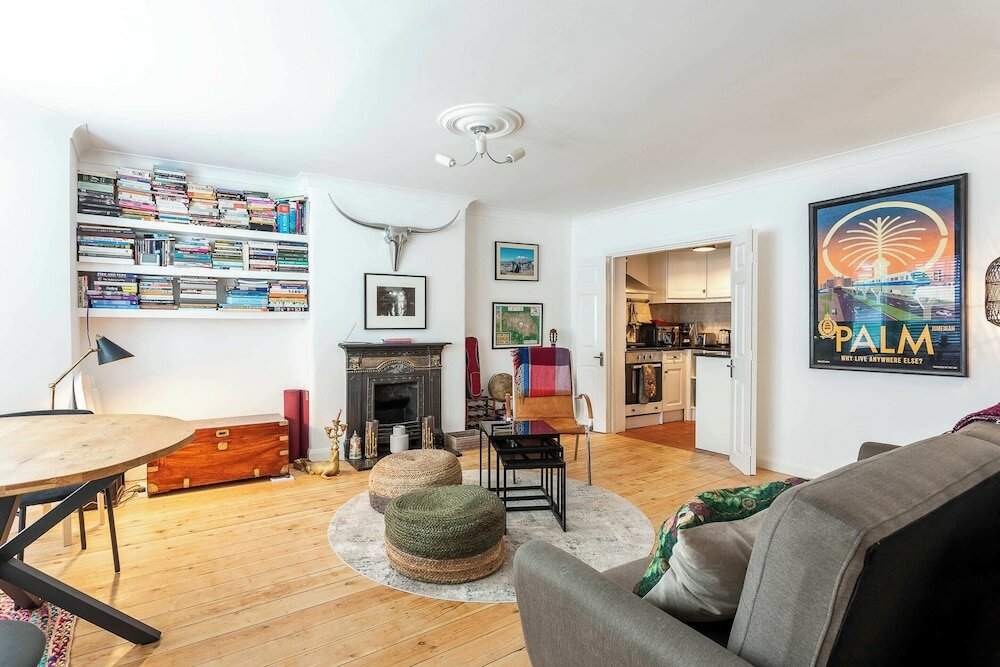 Фото Quaint Fulham Retreat: Cozy 1-bedroom Pied-à-terre