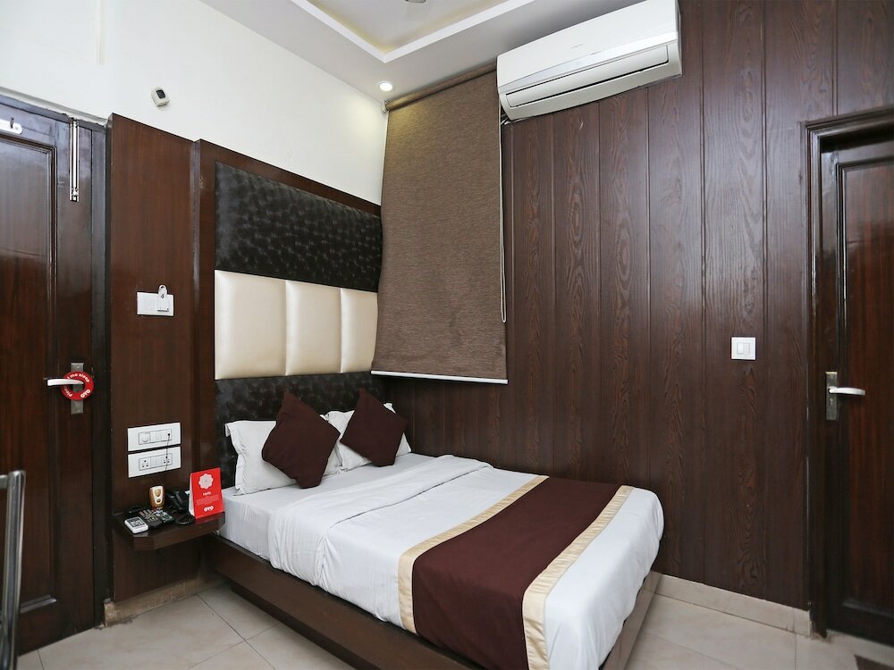 Фото Hotel Sawera International