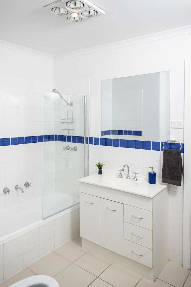 Фото Warburton Digs