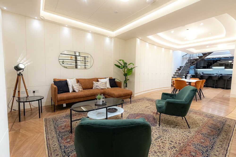 Фото Luxe Five Bedroom House near Chalk Farm