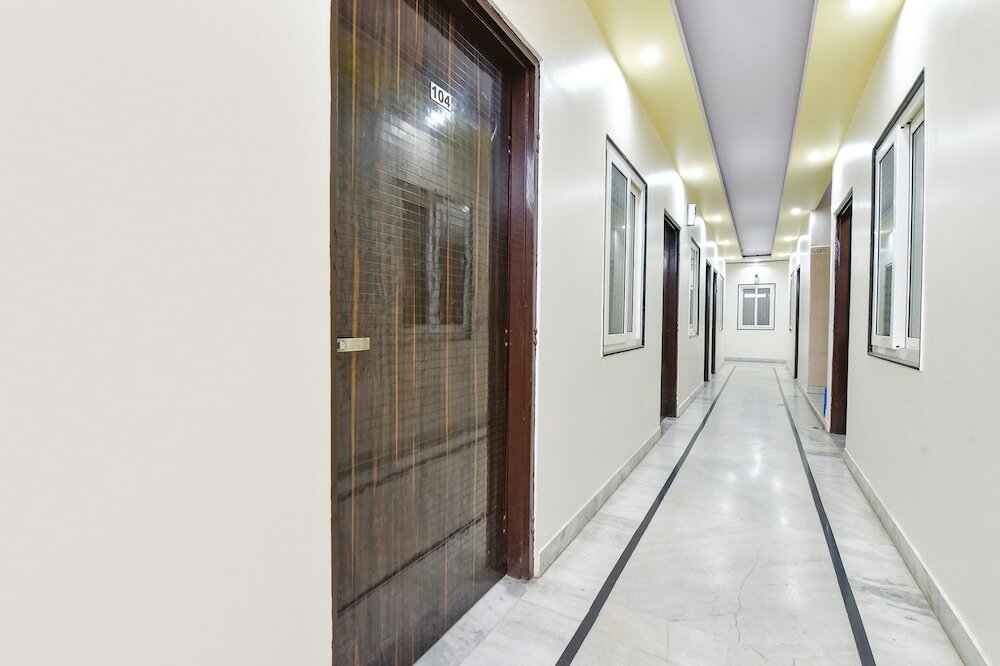 Фото Fabhotel Golden Leaf II