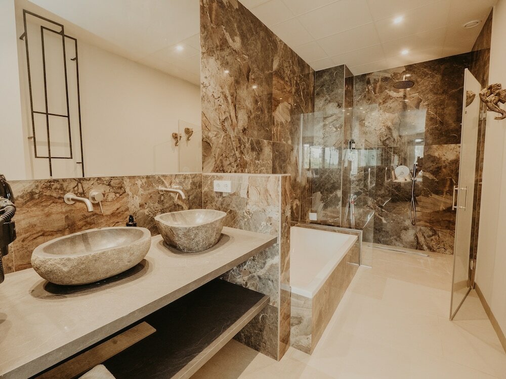 Фото Comfy Studios