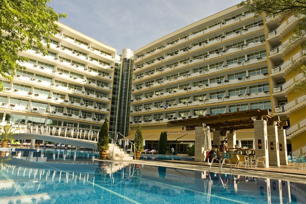 Фото Grand Hotel Oasis