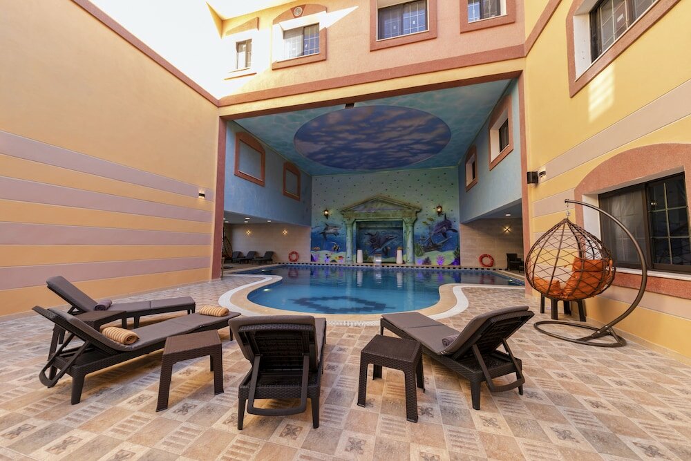 Фото Petra Canyon Hotel