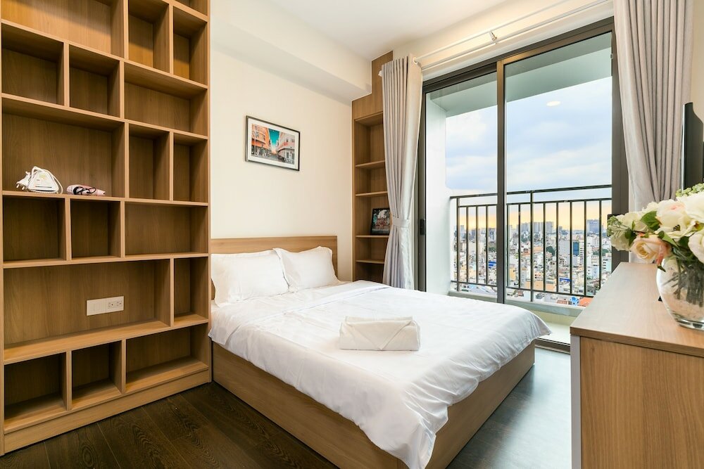 Фото Kyn Apartment Rivergate Residence