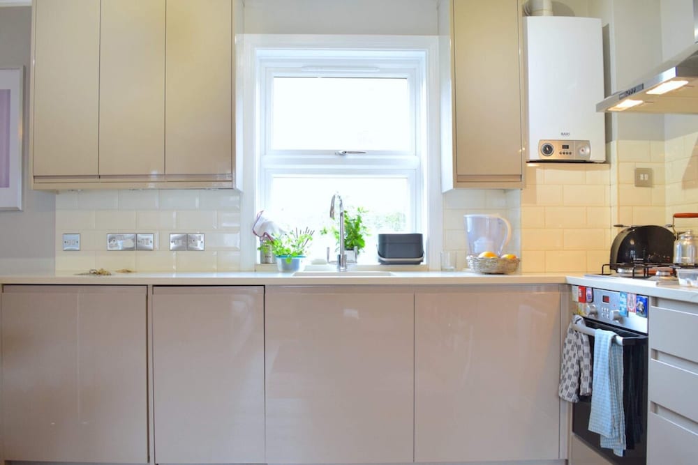 Фото Whitechapel Modern Studio Flat