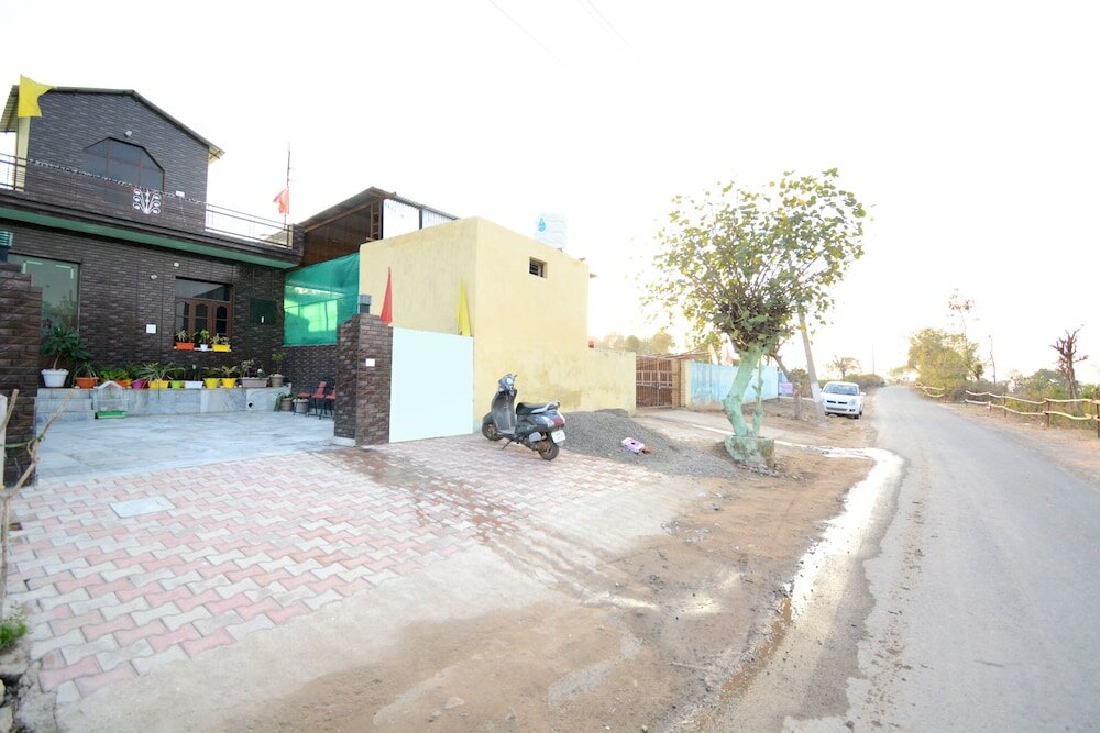 Фото Oyo 28097 Hotel Park View