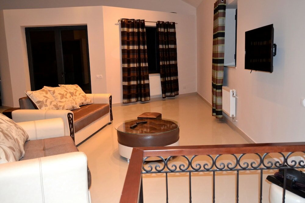 Фото Вилլадзор