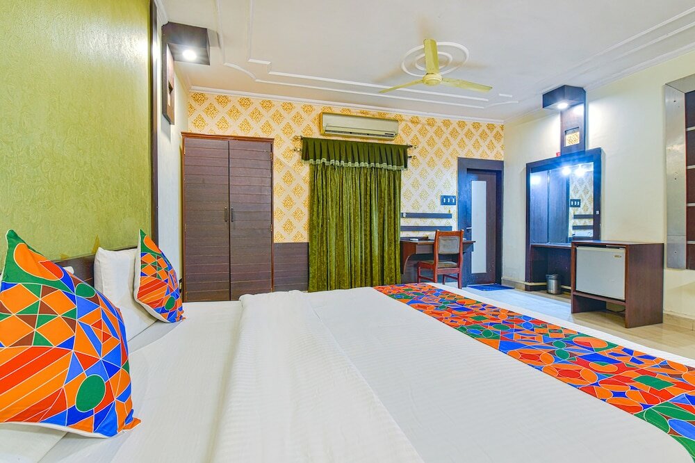 Фото Fabhotel Prime Surpin Palace
