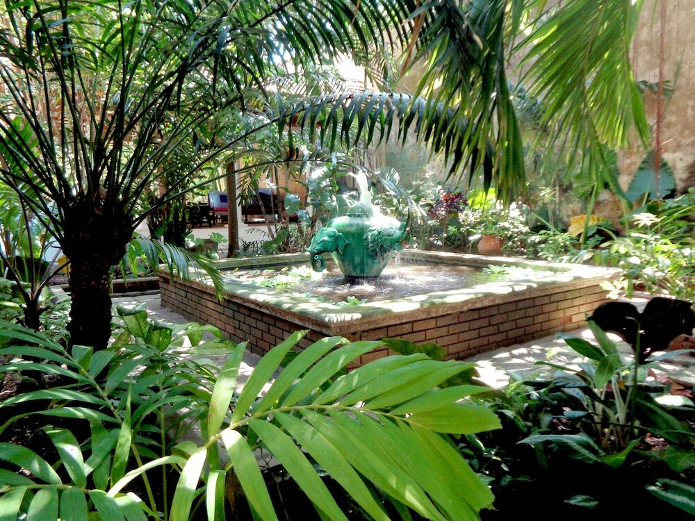 Фото Orchard House