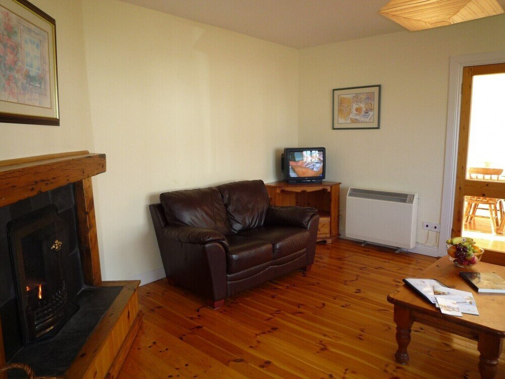 Фото Pine Cove Holiday Home № 11