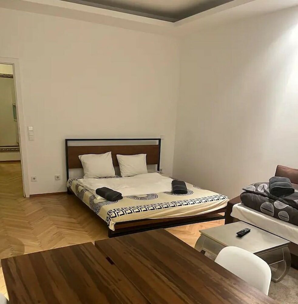 Фото Schöne Wohnung in der Wiener Innenstadt