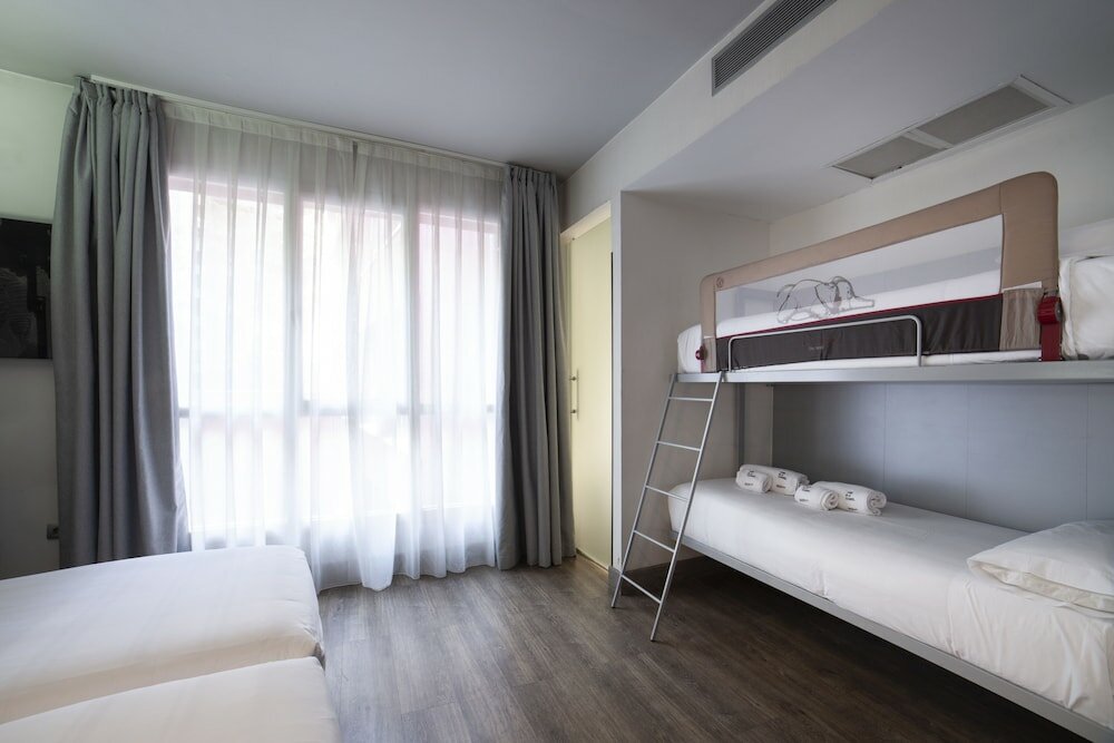 Фото Petit Palace Plaza España