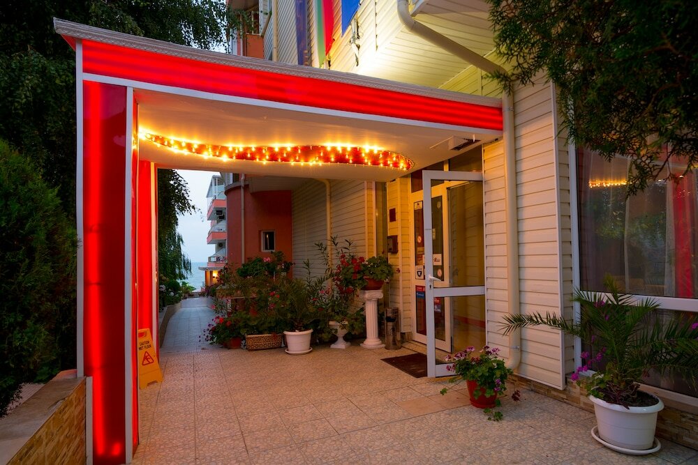 Фото Hotel Iris Beach