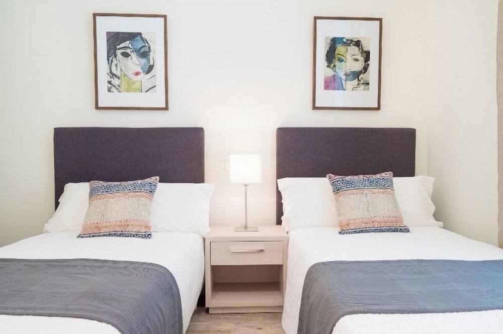 Фото Fresh Velazquez Apartments