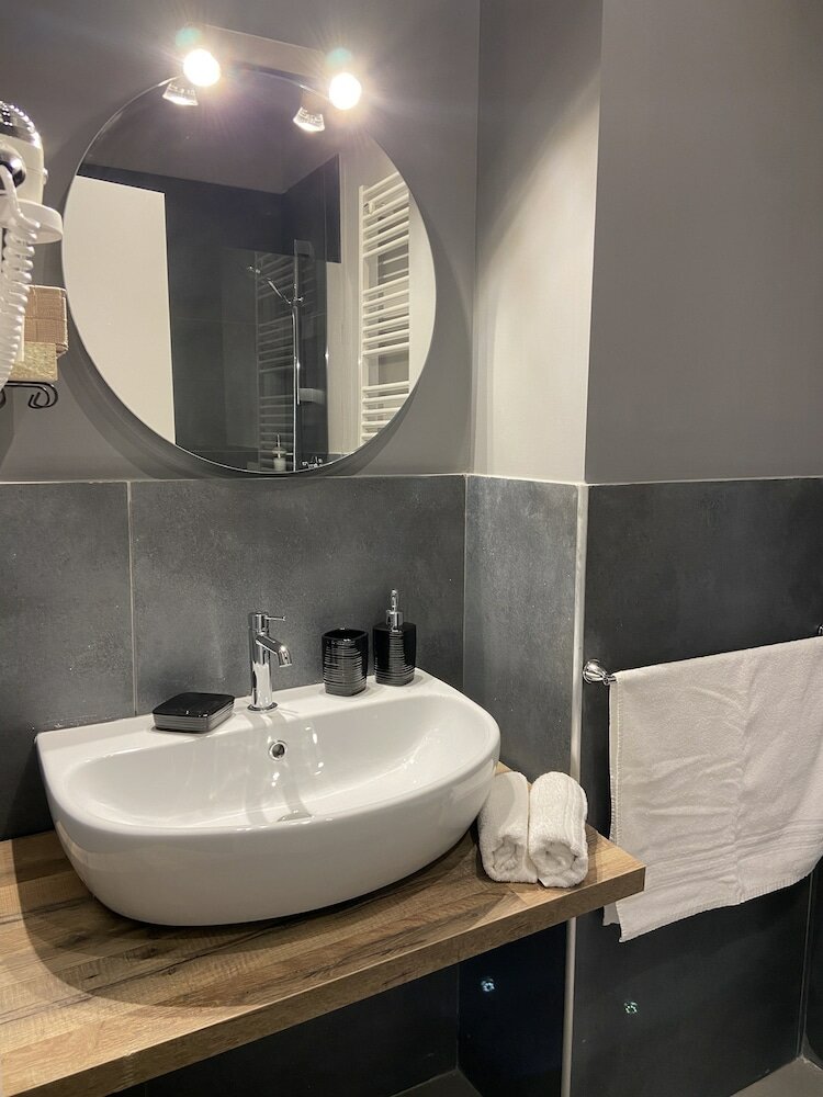 Фото Soha Piazza di Spagna Boutique