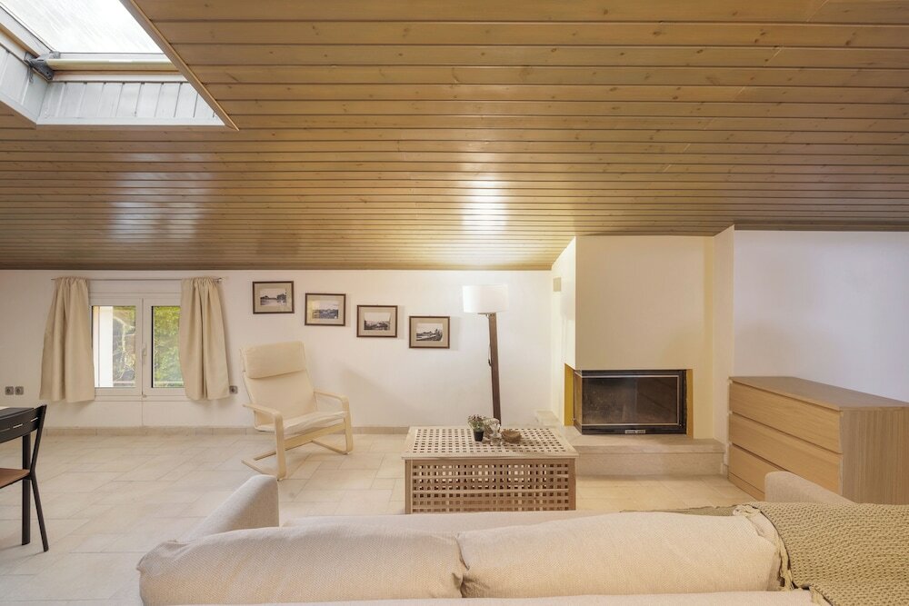 Фото Country Attic