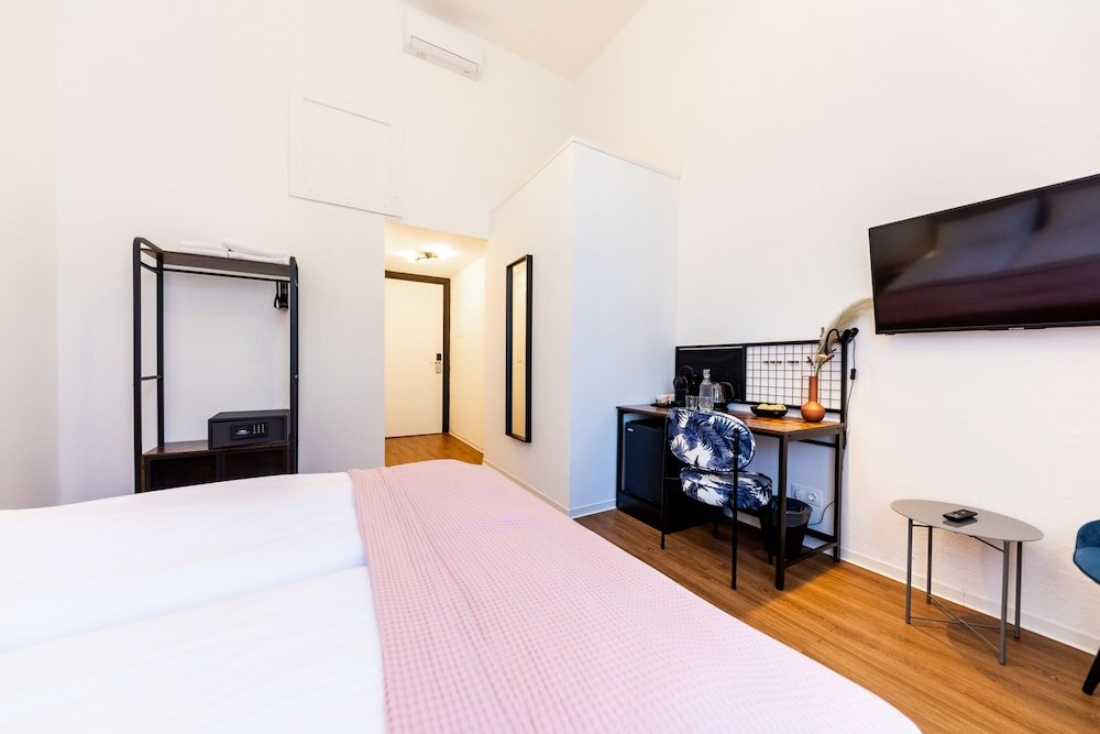 Фото Adagio Downtown Rooms