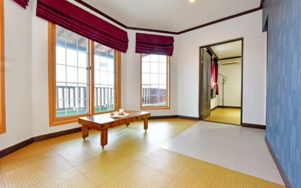 Фото Yesan Jeongdaun Pension