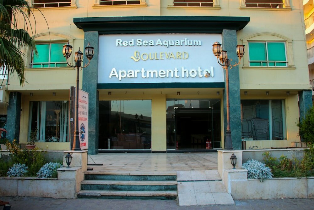 Фото Boulevard Apartment Hotel