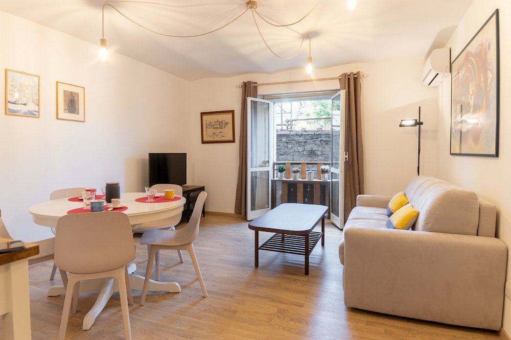 Фото Domus Domi Barberini Sq