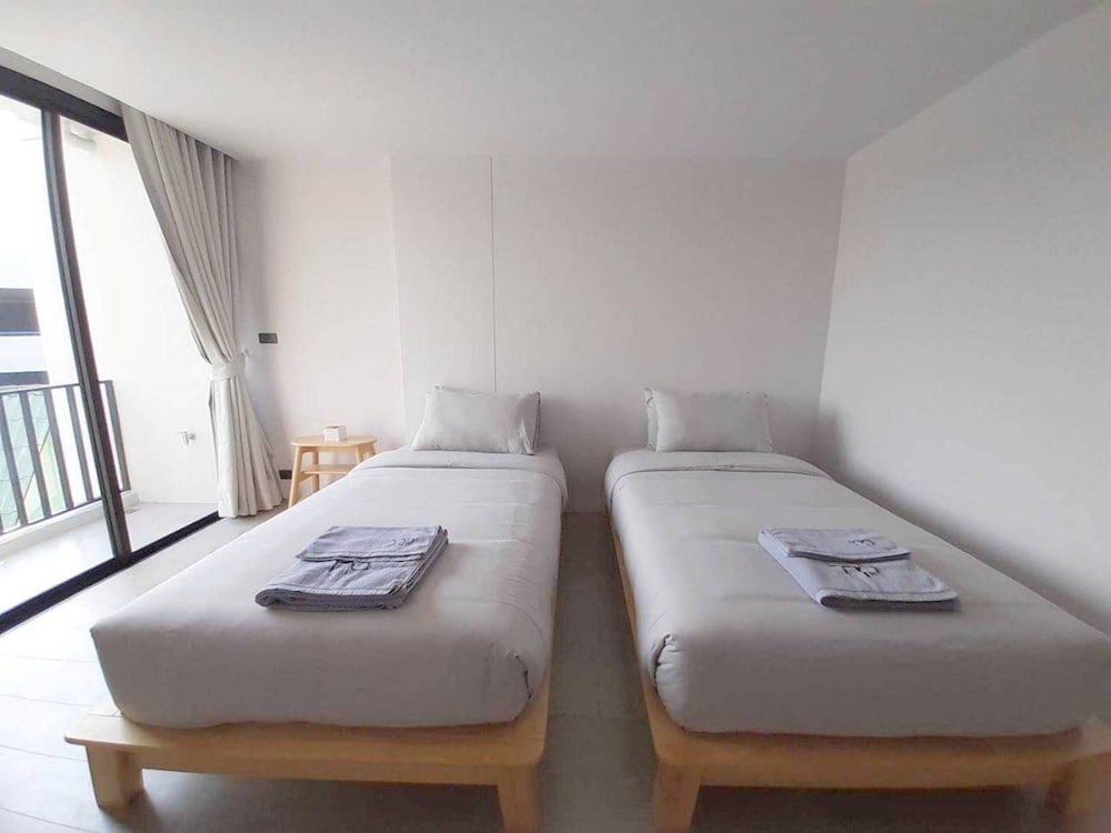 Фото Tassana Place Boutique Hotel Bansuan