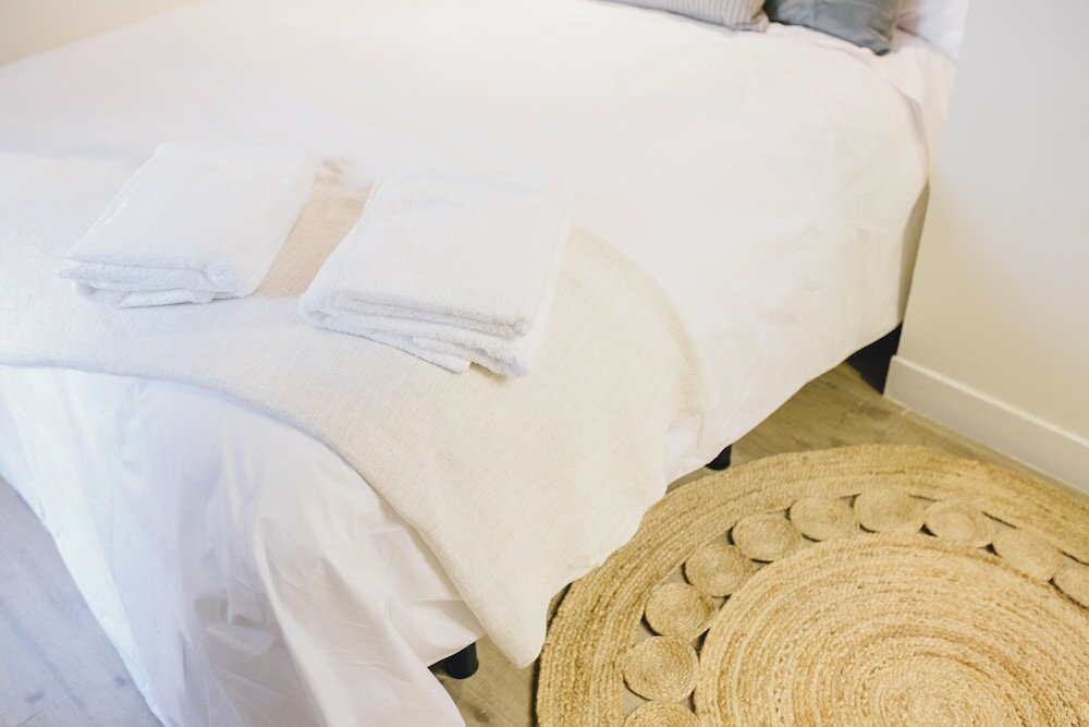 Фото Stay Komodo Byron Suites